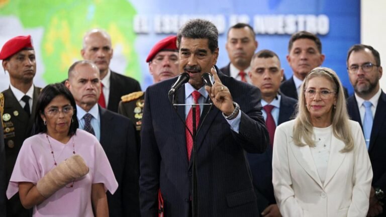 Venezuela califica como ‘nuevo crimen de agresión’ las sanciones de Estados Unidos a 16 funcionarios cercanos a Nicolás Maduro