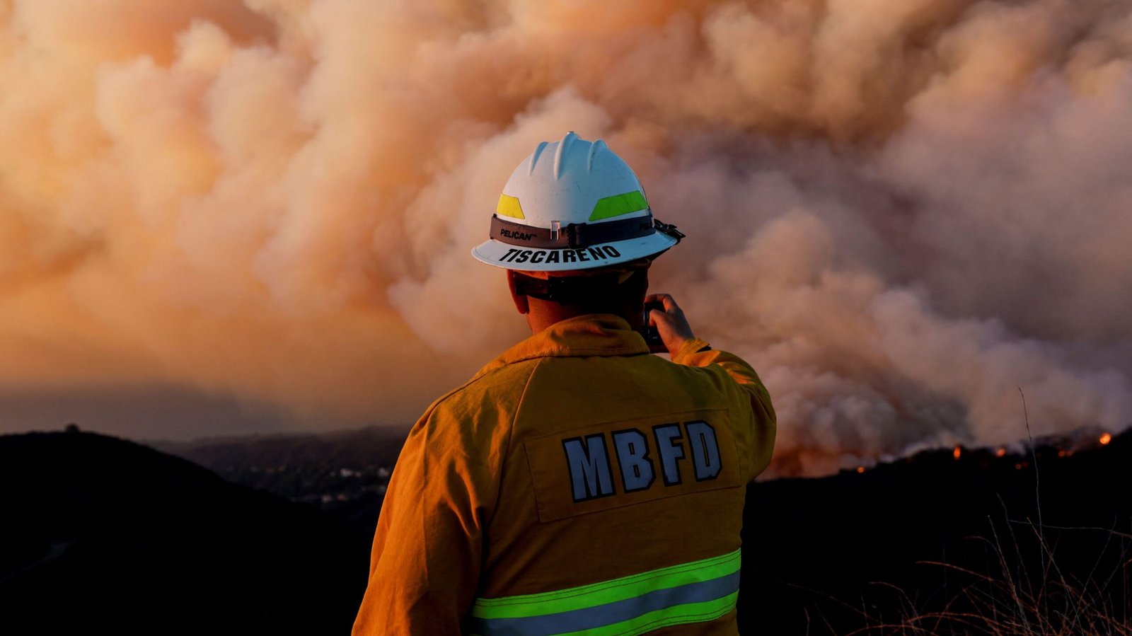 El viento obliga a nuevas evacuaciones