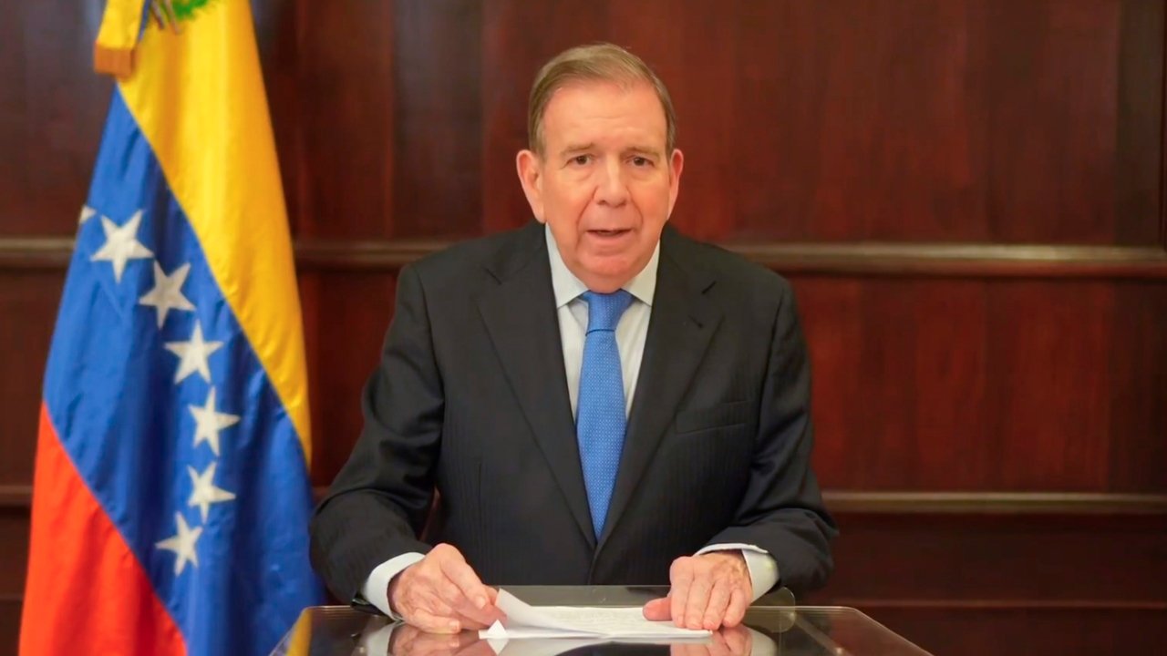 Edmundo hace el ridículo Edmundo hace el ridículo