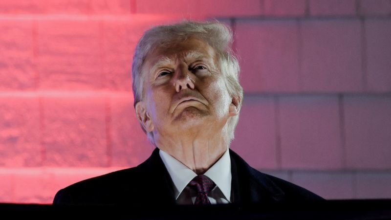 TikTok está de vuelta en línea, pero su destino final en Estados Unidos sigue estando en manos de Trump