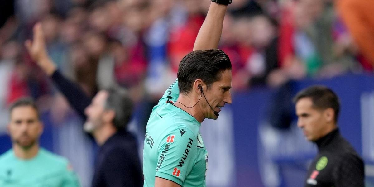 Munuera Montero confirmó los peores temores del Celta: ya estaba bajo sospecha Munuera Montero confirmó los peores temores del Celta: ya estaba bajo sospecha