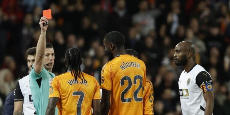 Real Madrid TV no se ‘corta’ tras el partido de Mestalla: “Mugrienta Liga”