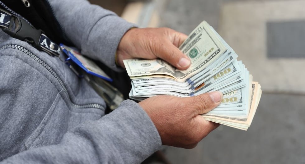 Tipo de cambio dólar hoy en Perú | ¿Cuánto está el precio del dólar este viernes 17 de enero? | Dólares a soles | compra y venta | BCRP | ECONOMIA Tipo de cambio dólar hoy en Perú | ¿Cuánto está el precio del dólar este viernes 17 de enero? | Dólares a soles | compra y venta | BCRP | ECONOMIA