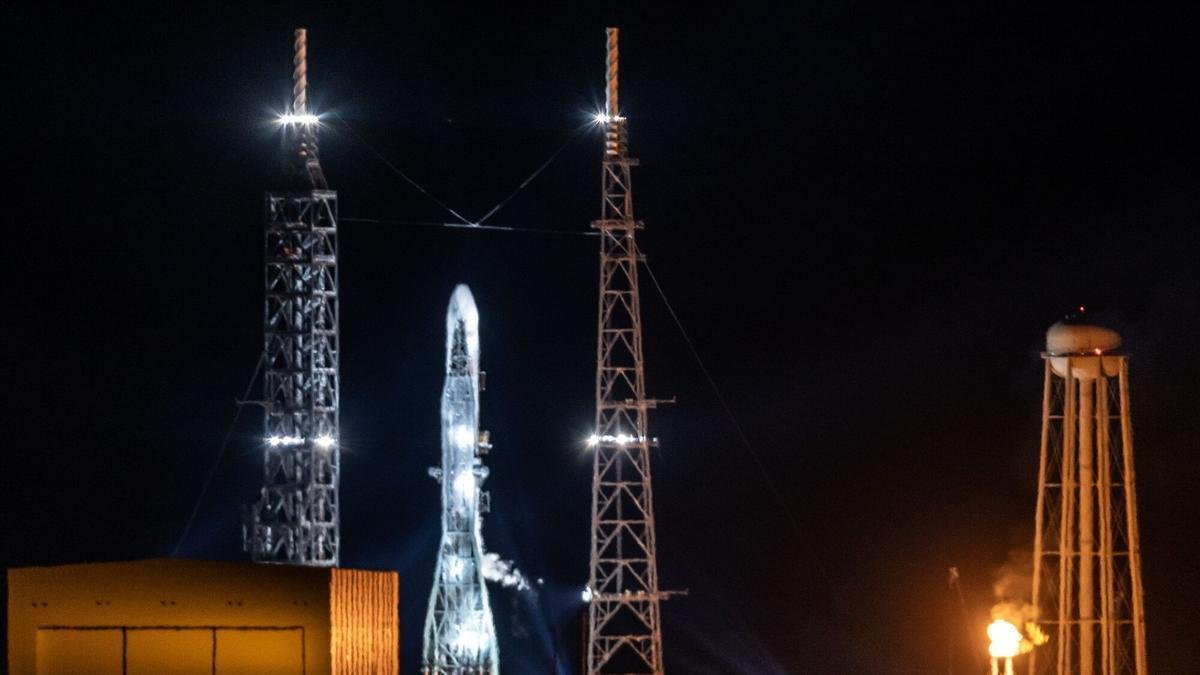 Suspendido el despegue del cohete New Glenn de Bezos y aplazado hasta el miércoles el vuelo del Starship de Musk Suspendido el despegue del cohete New Glenn de Bezos y aplazado hasta el miércoles el vuelo del Starship de Musk