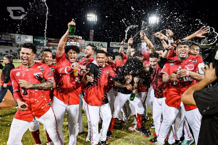 ASÍ VA LA LVBP. Resultados del lunes, posiciones, pitchers y TV del martes