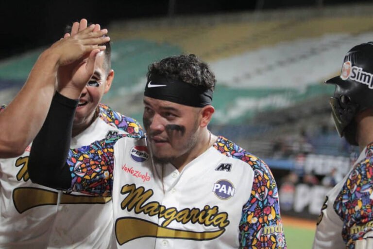 Carlos Pérez acaba con el invicto del Cardenales e intensifica el Round Robin