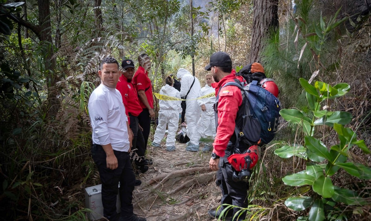 Accidente aéreo deja tres muertos en Venezuela Accidente aéreo deja tres muertos en Venezuela