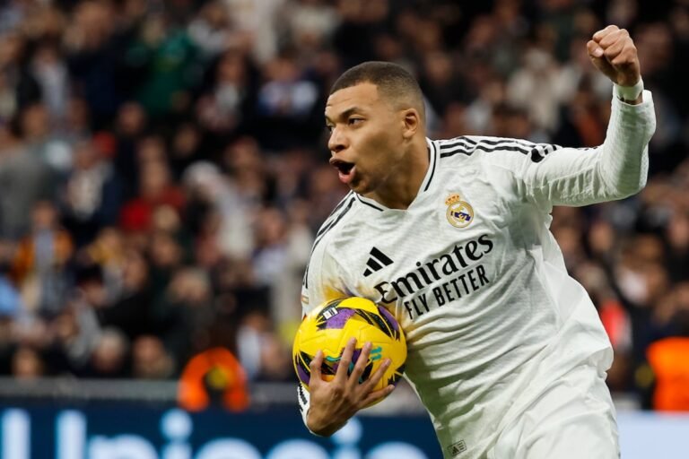 Mbappé dirige la tormenta del líder con la que el Madrid arrolla a la UD Las Palmas | Fútbol | Deportes