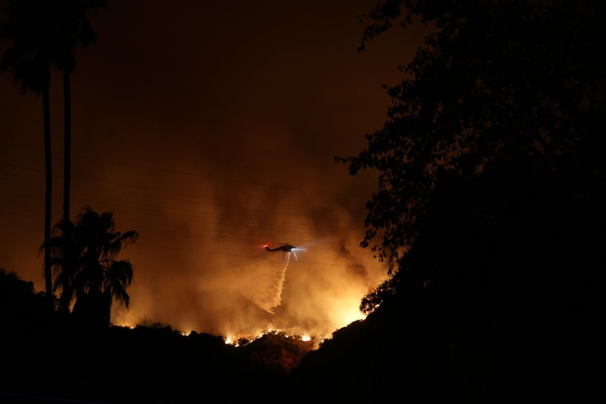 ¿Por qué los incendios de Los Ángeles son tan devastadores y difíciles de extinguir?