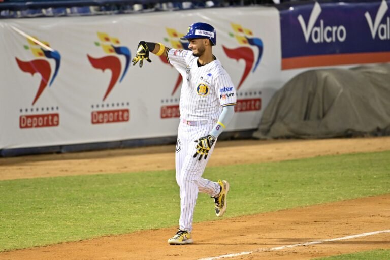 Tucupita Marcano se une a Alberth Matínez y ambos guían la ofensiva del Magallanes