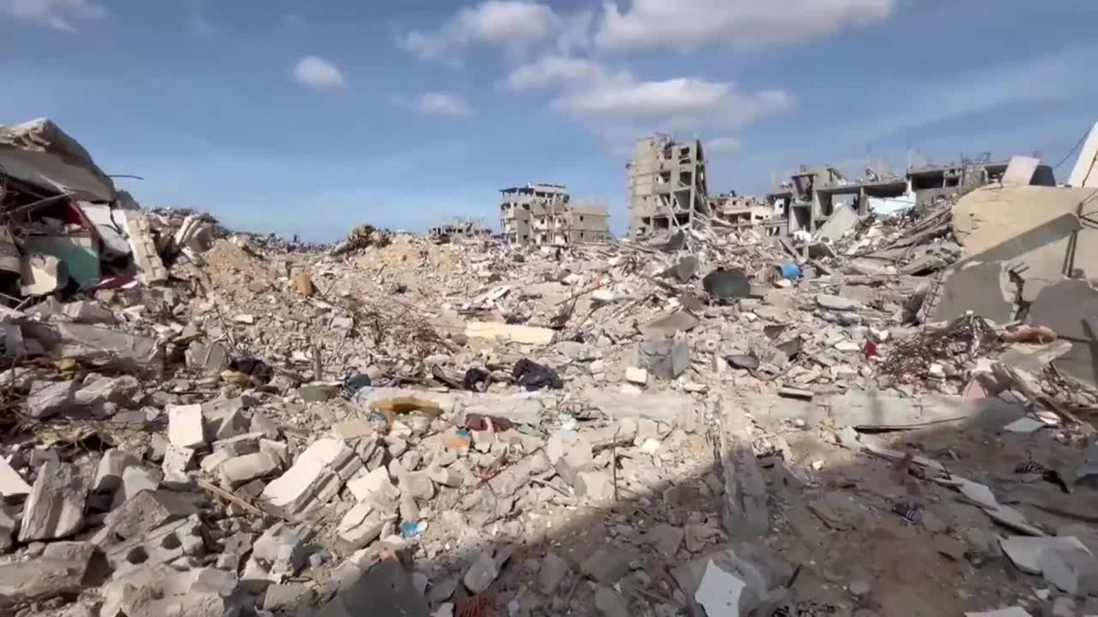 Palestinos vuelven a Rafah tras la tregua de Israel y Hamás