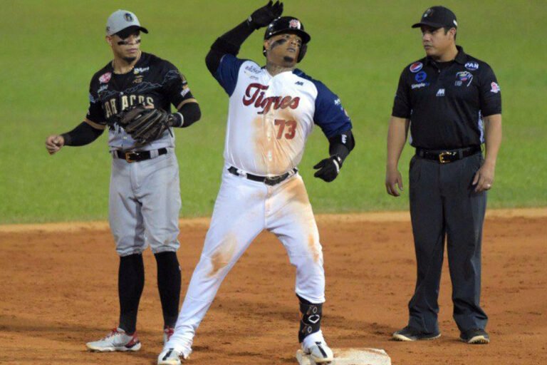 Los Tigres inscriben a 2 sluggers, incluyendo un importado, buscando el despegue de su ofensiva