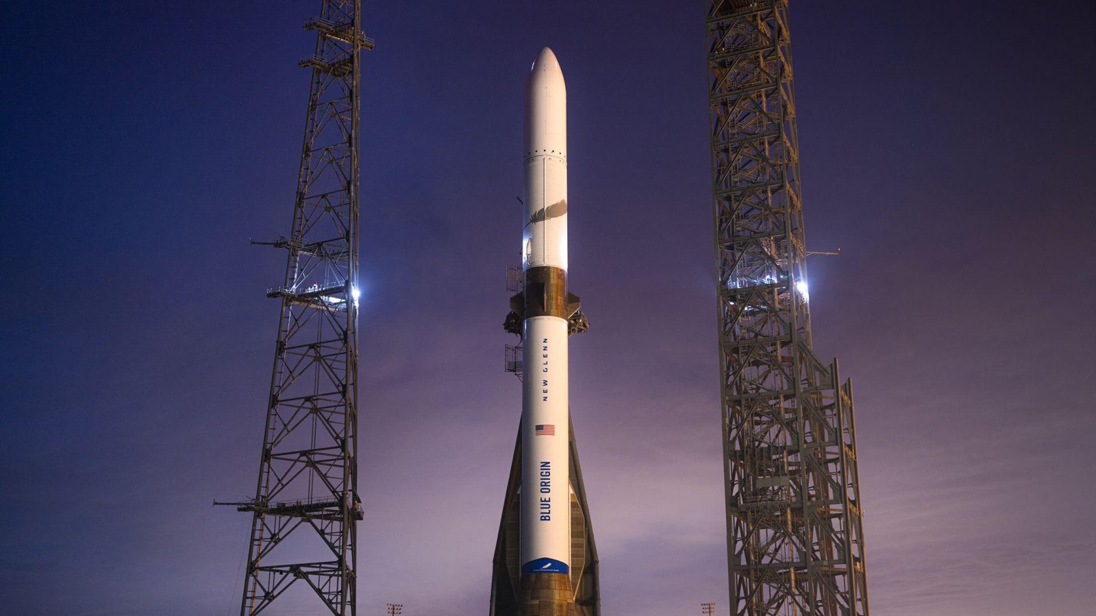 Bezos lanza al espacio su cohete gigante
