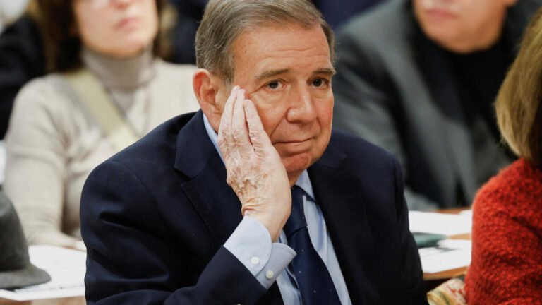 Crisis en Venezuela: González Urrutia viaja a Argentina mientras se ofrece recompensa por su captura Crisis en Venezuela: González Urrutia viaja a Argentina mientras se ofrece recompensa por su captura