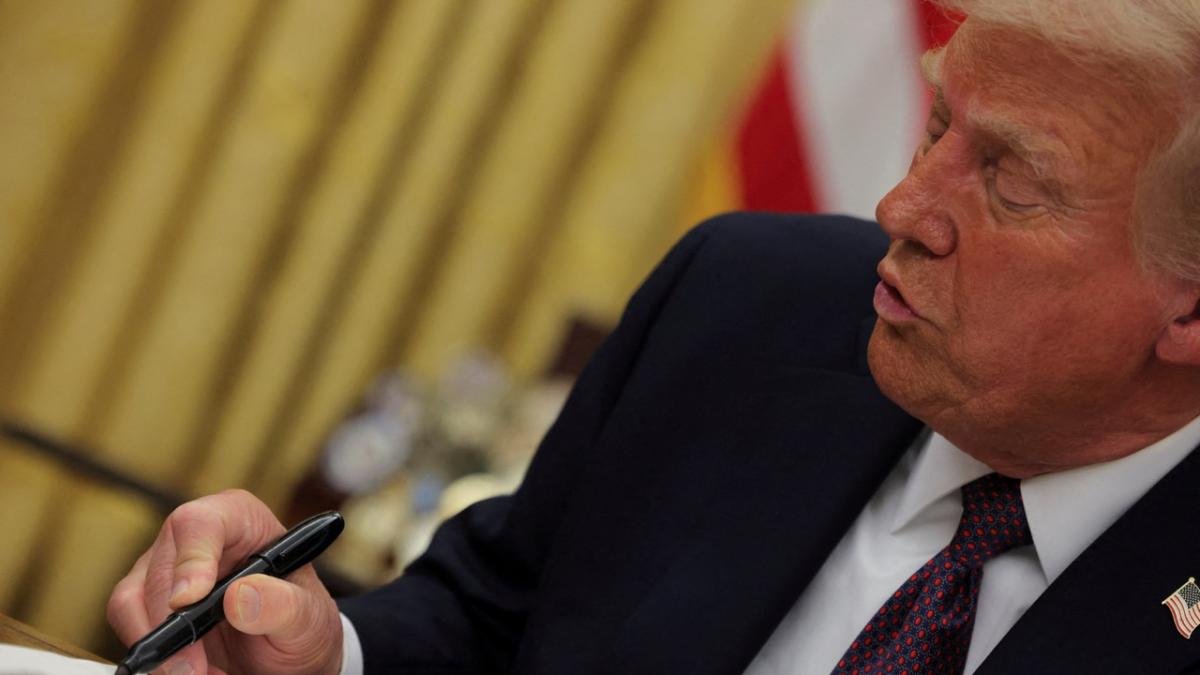Un juez en Estados Unidos bloquea una de las órdenes ejecutivas firmadas por Trump Un juez en Estados Unidos bloquea una de las órdenes ejecutivas firmadas por Trump