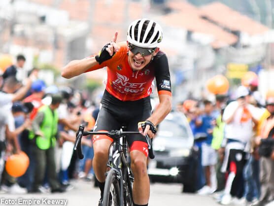 Yilbert Ramírez conquista la etapa reina de la Vuelta al Táchira. Eduin Becerra es el nuevo líder