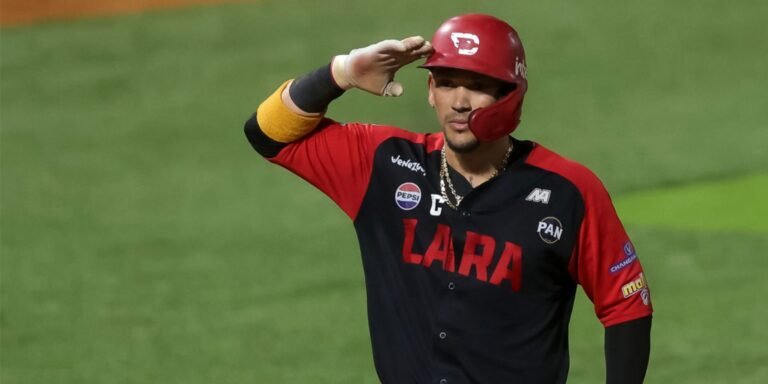 Cardenales doblegan a Bravos y le dan la vuelta a la Serie Final en Venezuela