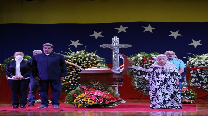Maduro rindió homenaje póstumo al diputado Jacobo Torres Maduro rindió homenaje póstumo al diputado Jacobo Torres