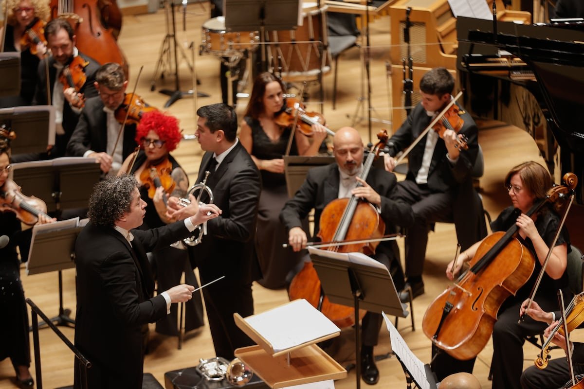 Dudamel ofrece una extraordinaria ‘Resurrección’ de Mahler a las víctimas de la dana en Valencia | Noticias de la Comunidad Valenciana Dudamel ofrece una extraordinaria ‘Resurrección’ de Mahler a las víctimas de la dana en Valencia | Noticias de la Comunidad Valenciana