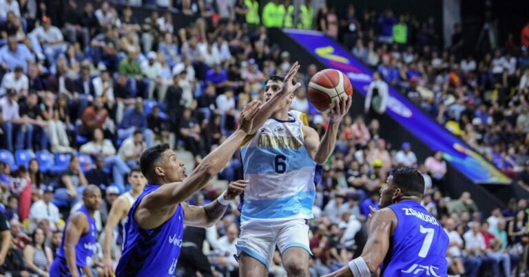 Argentina vs. Colombia, por las Eliminatorias de la Americup 2025: hora y cómo verlo por TV :: Olé