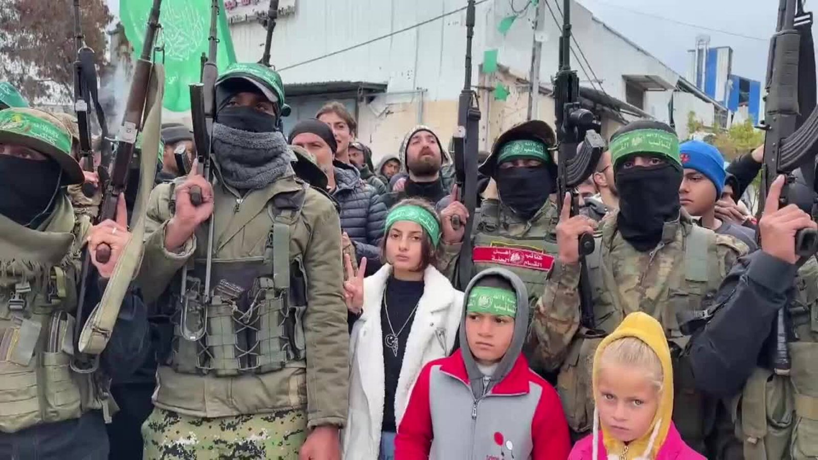 Abera Mengistu y Tal Shoham son liberados en Rafah Abera Mengistu y Tal Shoham son liberados en Rafah
