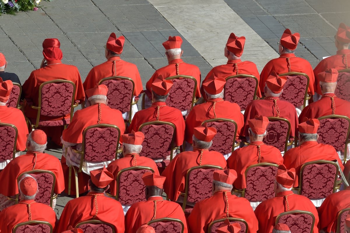 La salud del Papa obliga a una Iglesia dividida a pensar en un relevo más incierto que nunca | Internacional La salud del Papa obliga a una Iglesia dividida a pensar en un relevo más incierto que nunca | Internacional