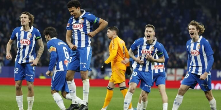 El Espanyol y Muñiz Ruiz ponen la Liga patas arriba