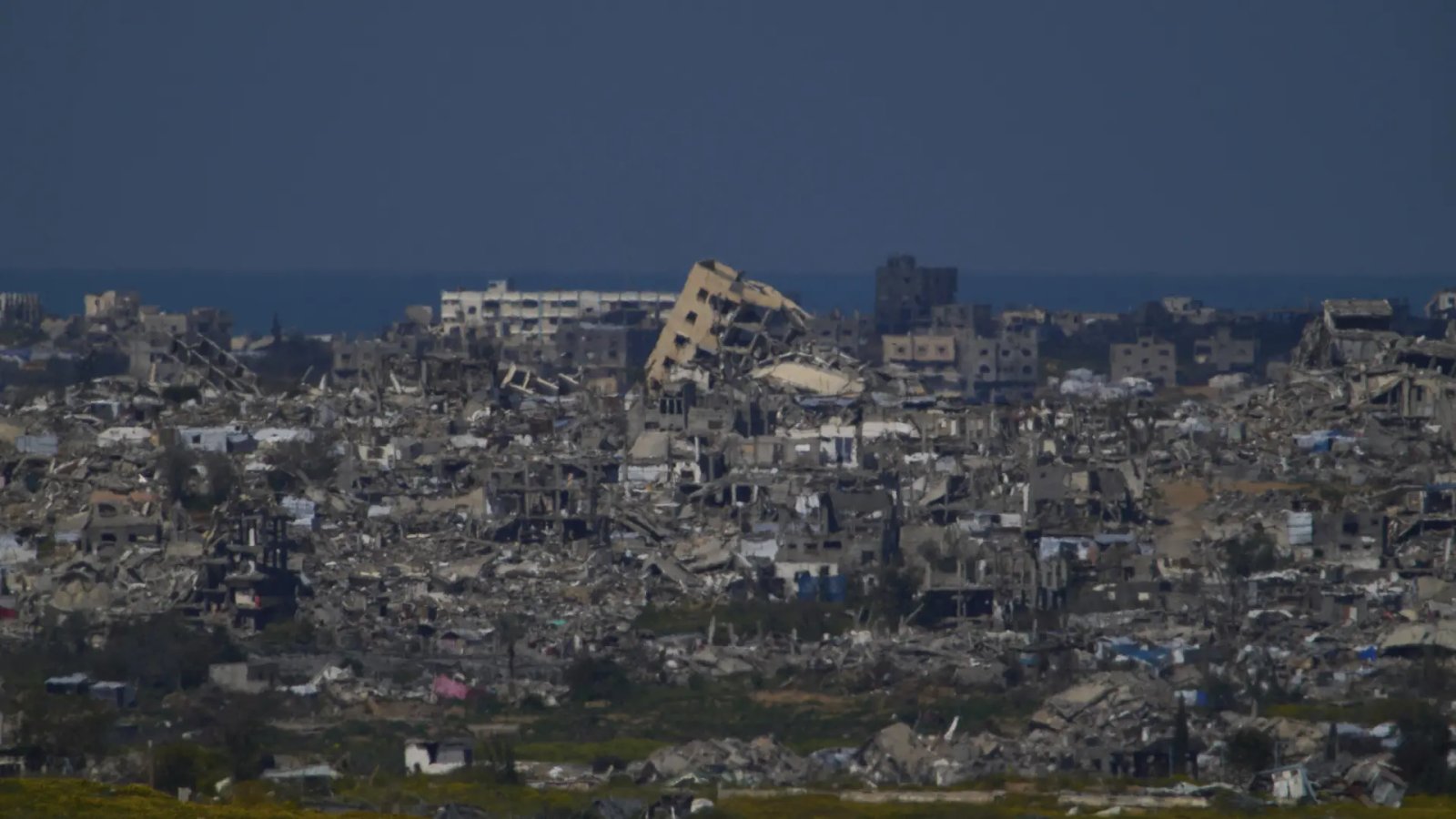 Israel ordena una evacuación forzada en el sur de la Franja de Gaza ante el comienzo de nuevos ataques