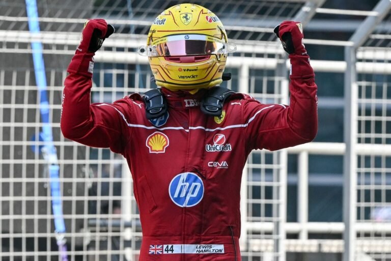 Hamilton calla a sus críticos con una victoria al sprint en China