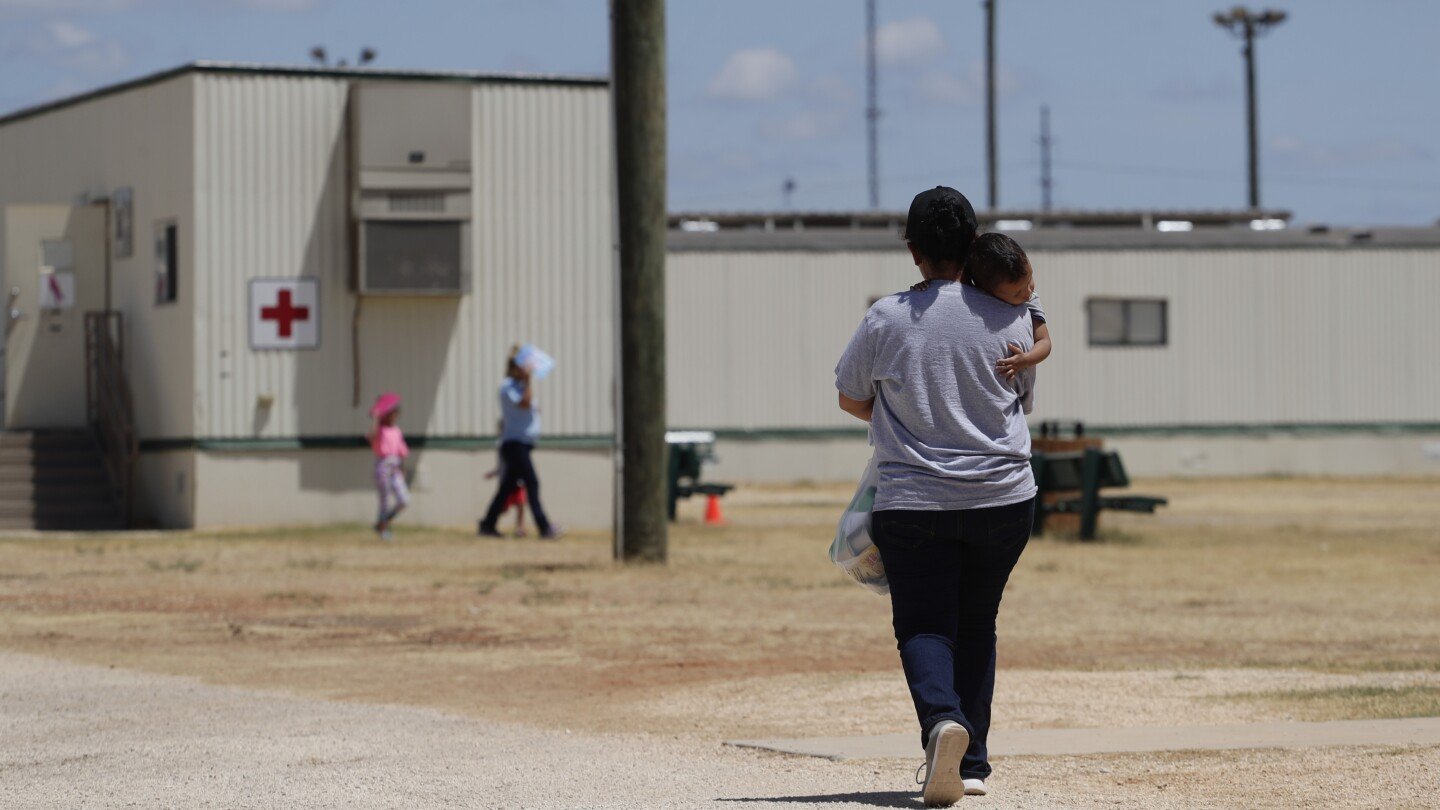 Juez de EEUU suspende temporalmente deportaciones a terceros países sin posibilidad de apelación