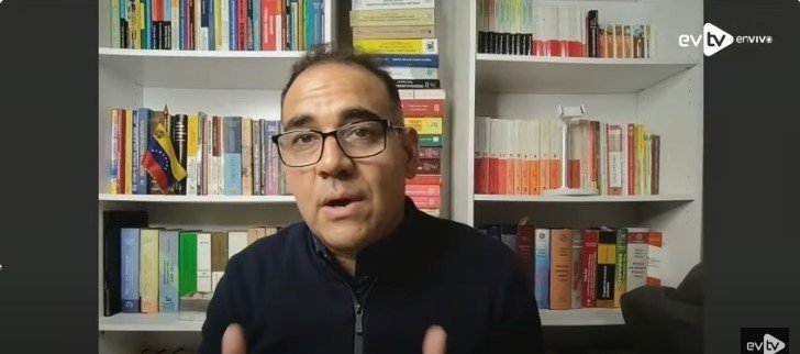 La Entrevista | Zair Mundaray: “Nunca se había visto que un recinto diplomático se convirtiera en una cárcel”
