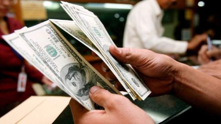 Precio del dólar superó los 86 bolívares