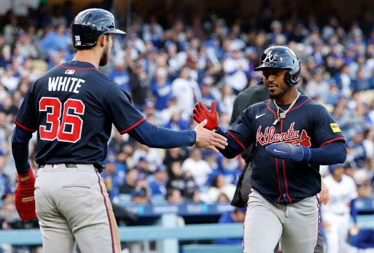 Los Bravos buscan recuperarse al debutar en casa como el único equipo sin victorias en MLB