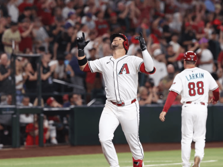 MLB: El Venezolano Eugenio “Bolibomba” Suárez de los Cascabeles de Arizona es el Jugador de la Semana de la Liga Nacional