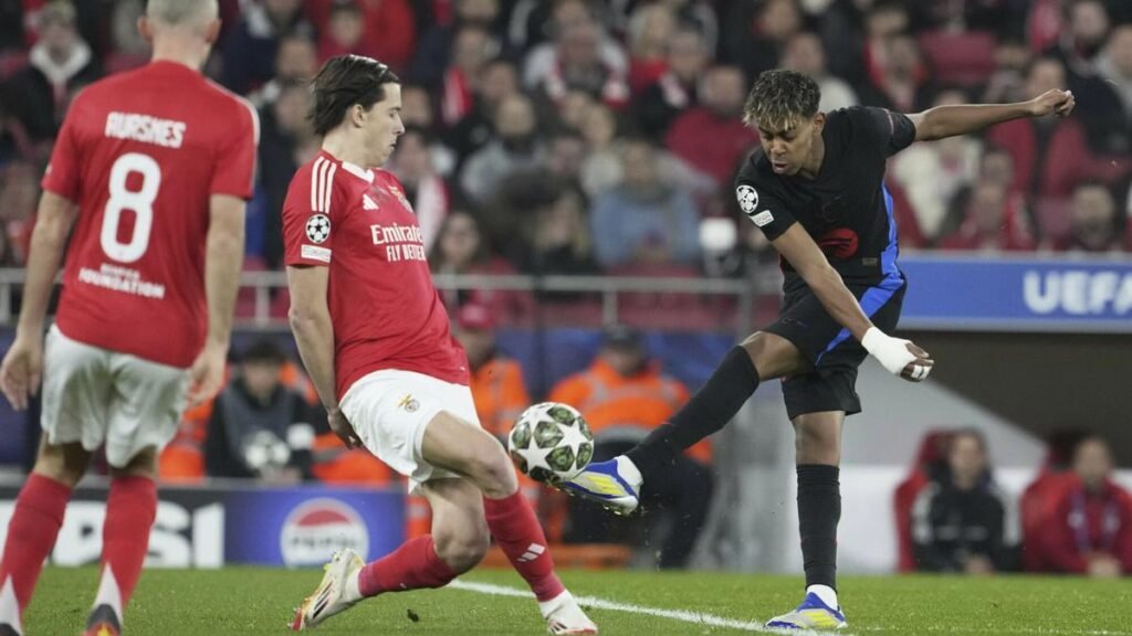 Álvaro Carreras, de ser un dolor de cabeza para el Barça a sonar para el Real Madrid