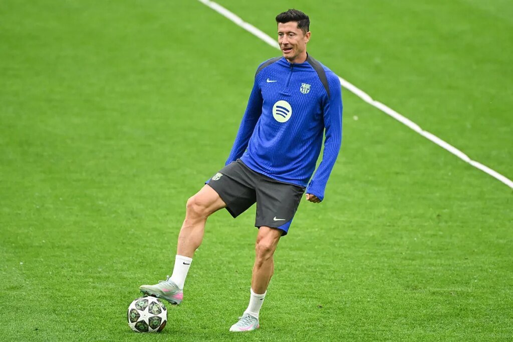 Lewandowski-Lautaro: duelo de goleadores entre algodones