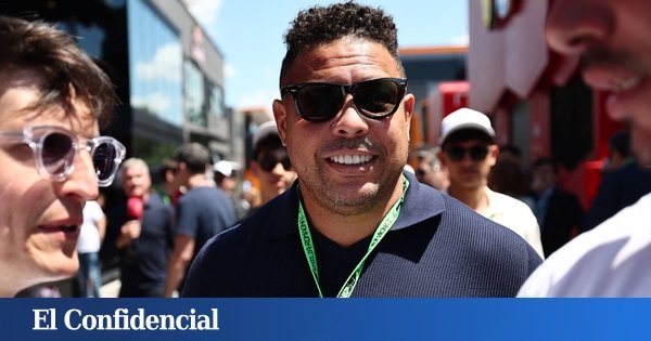 Ronaldo Nazario, de héroe a villano en Valladolid, dice adiós al equipo tras cinco años Ronaldo Nazario, de héroe a villano en Valladolid, dice adiós al equipo tras cinco años