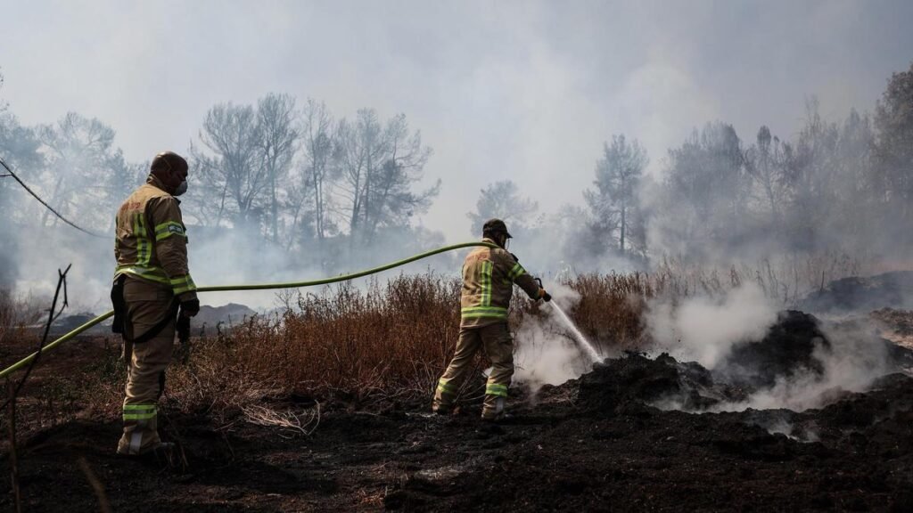 Israel da por controlado el gran incendio forestal en los montes que rodean Jerusalén Israel da por controlado el gran incendio forestal en los montes que rodean Jerusalén