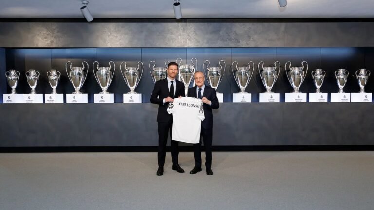 La presentación de Xabi Alonso con el Real Madrid en imágenes