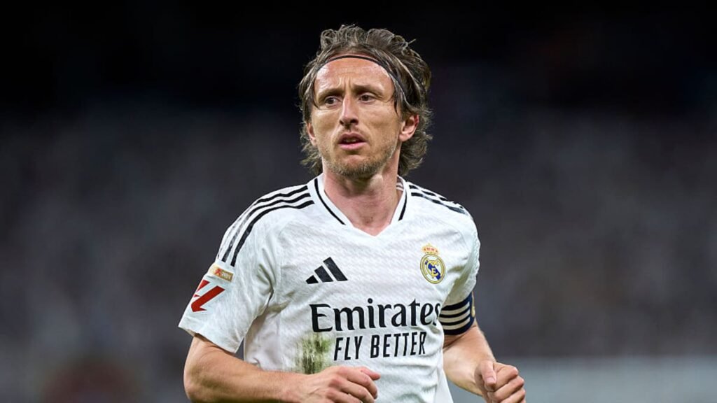“¿Jugar con 40 años en el centro del campo del Real Madrid? Eso es ciencia ficción”: ¿debió el Madrid aguantar un año más a Modric? | Fútbol “¿Jugar con 40 años en el centro del campo del Real Madrid? Eso es ciencia ficción”: ¿debió el Madrid aguantar un año más a Modric? | Fútbol