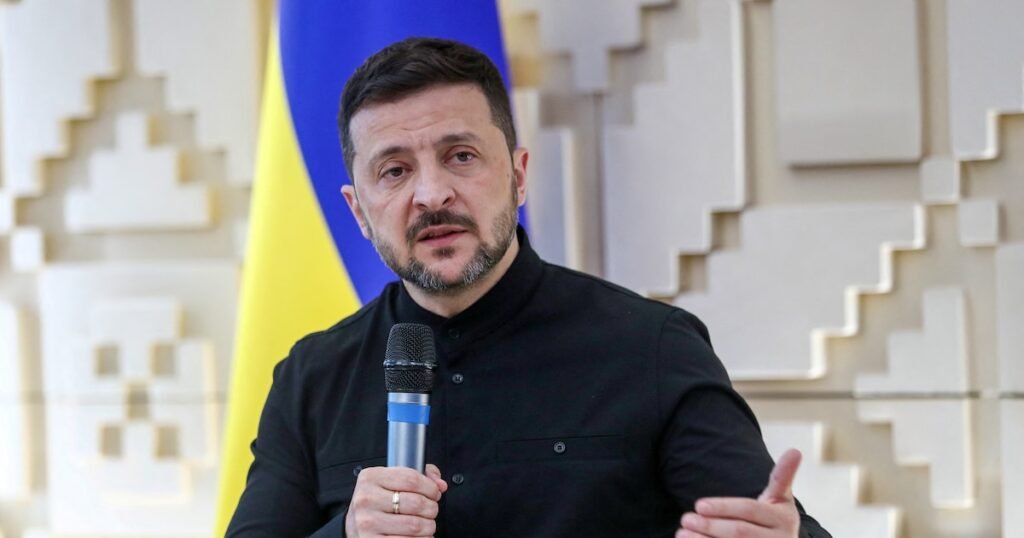 Volodimir Zelensky dijo que Vladimir Putin “tiene miedo a una negociación bilateral” para terminar la guerra en Ucrania Volodimir Zelensky dijo que Vladimir Putin “tiene miedo a una negociación bilateral” para terminar la guerra en Ucrania