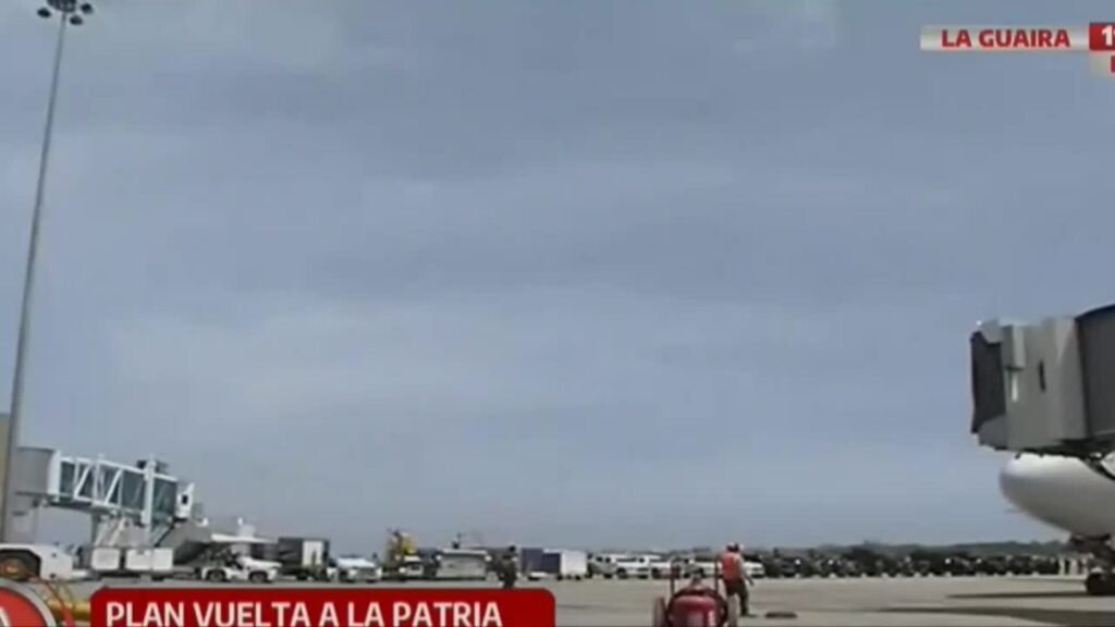 Llegan a Venezuela 226 deportados desde EE.UU., entre ellos niña separada de su madre