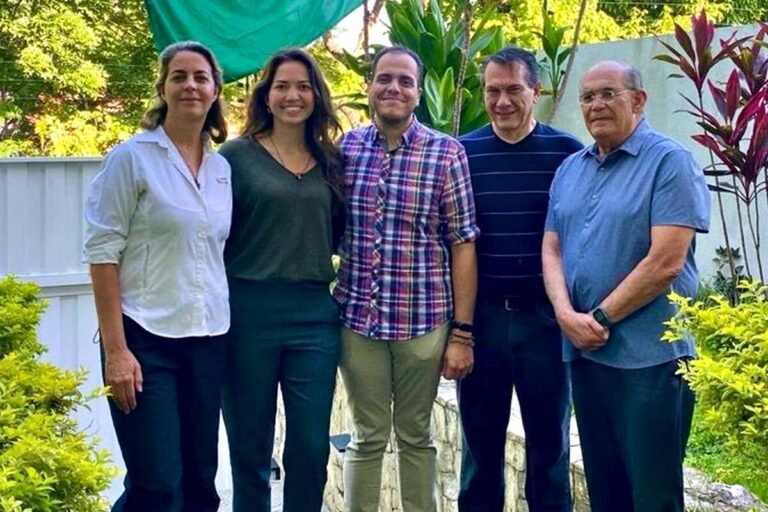 EE.UU. rescató a los refugiados en la embajada argentina en Caracas; comienza el cónclave para elegir un nuevo Papa