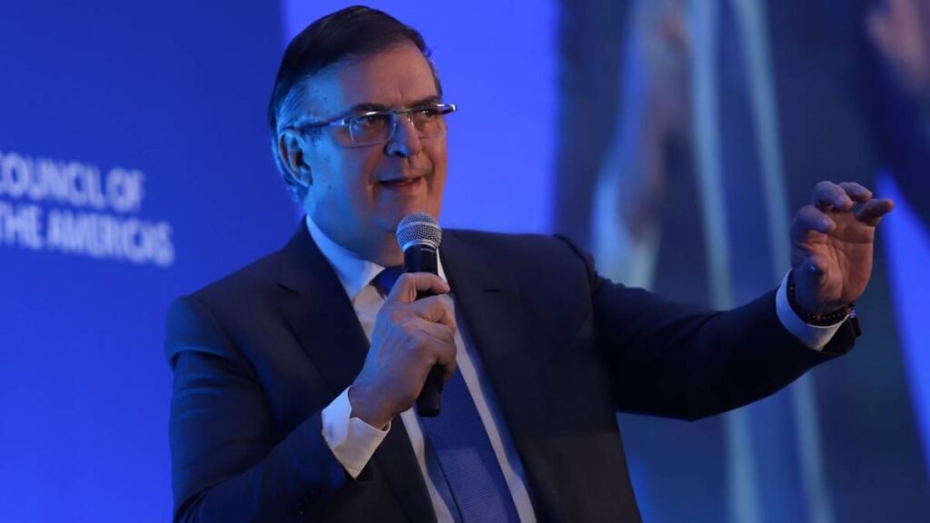 Ebrard rechaza baja a impuesto de remesas en EU: “No es buena noticia” Ebrard rechaza baja a impuesto de remesas en EU: “No es buena noticia”