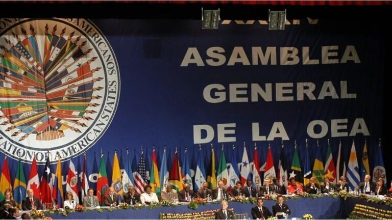 El secretario general de la OEA aseguró que tiene pruebas suficientes para enjuiciar a Nicolás Maduro