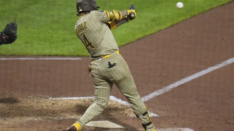 Luis Arráez logra tres hits y produce tres carreras en la victoria de Padres 9-4 sobre Piratas