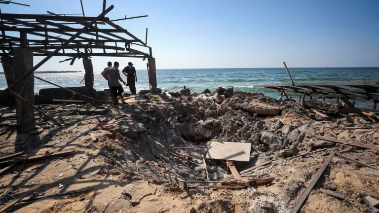 Israel admite que civiles palestinos resultaron heridos en centros de ayuda