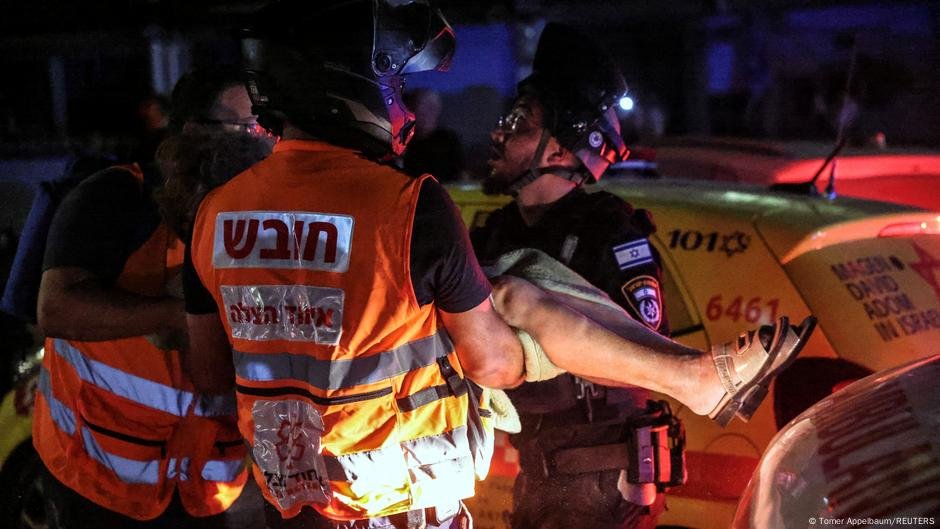 Israel cifra en 13 las bajas por los ataques iraníes – DW – 15/06/2025 Israel cifra en 13 las bajas por los ataques iraníes – DW – 15/06/2025