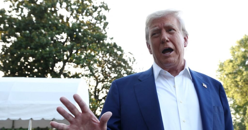 Donald Trump le pidió a Israel que no bombardee a Irán pese a la violación del alto el fuego Donald Trump le pidió a Israel que no bombardee a Irán pese a la violación del alto el fuego
