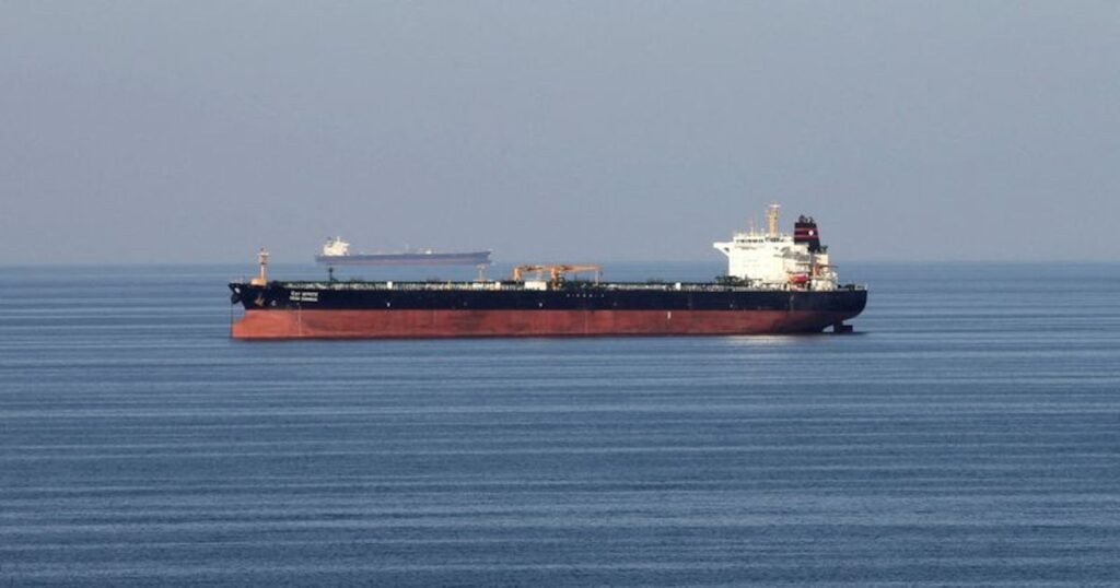 El petróleo se disparó por encima de los 79 dólares ante los temores de una escalada militar en el Golfo Pérsico El petróleo se disparó por encima de los 79 dólares ante los temores de una escalada militar en el Golfo Pérsico